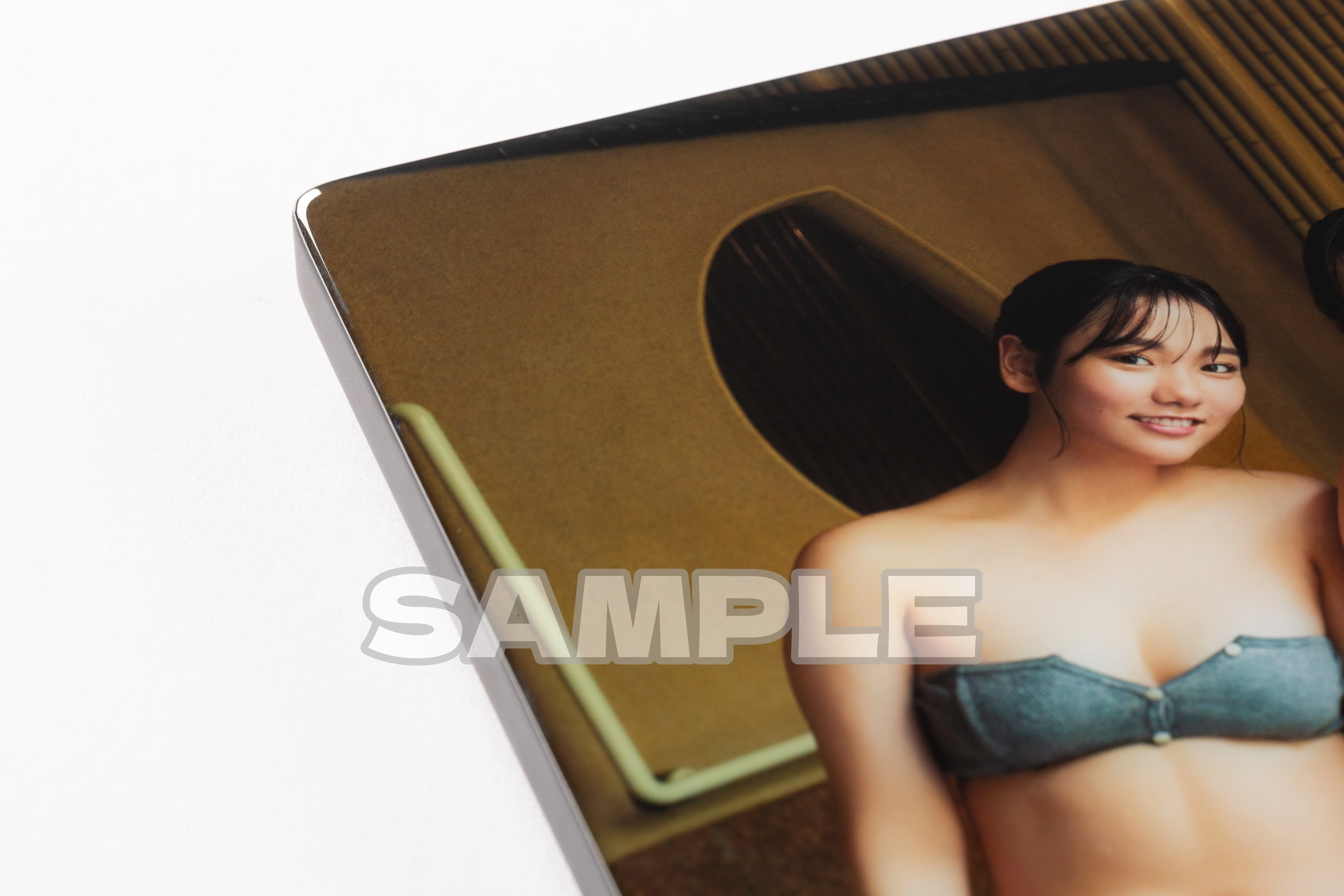 【数量限定受注生産】ミスマガジン2023 温泉Ver クリスタルフォトパネル(9月2日まで) - Image 3